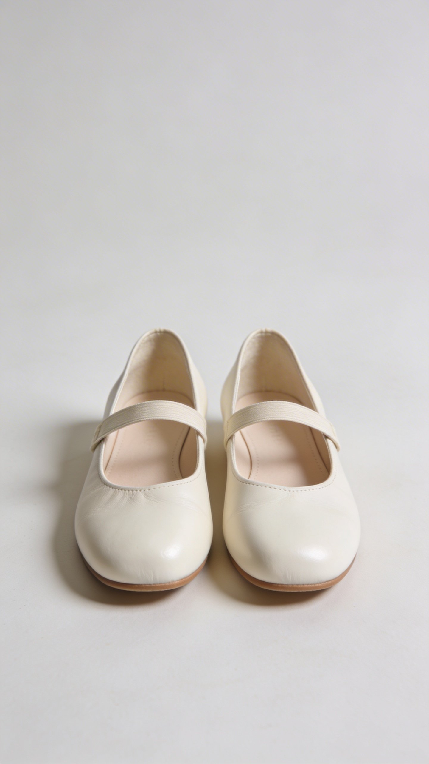 Ballet-style Mary Jane flat in cream leather
