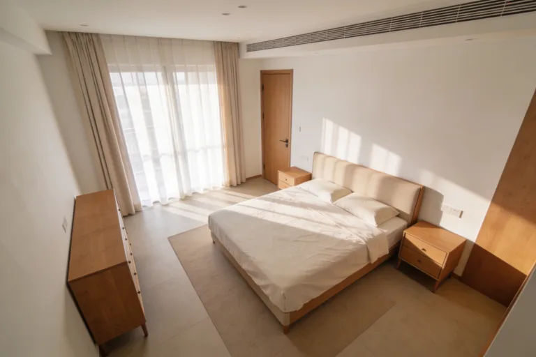 How to Place Furniture in Bedroom Without Losing Your Mind